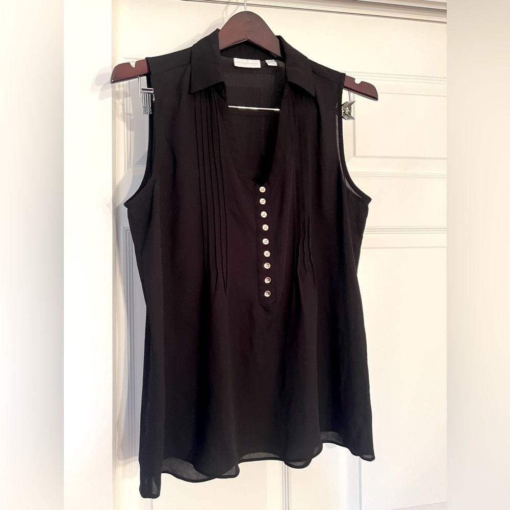 New York & Company black sleeveless blouse with non-functional gold buttons M